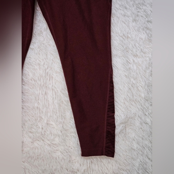Mondetta Deep Burgundy Leggings With Pockets Xxl - Picture 10 of 16